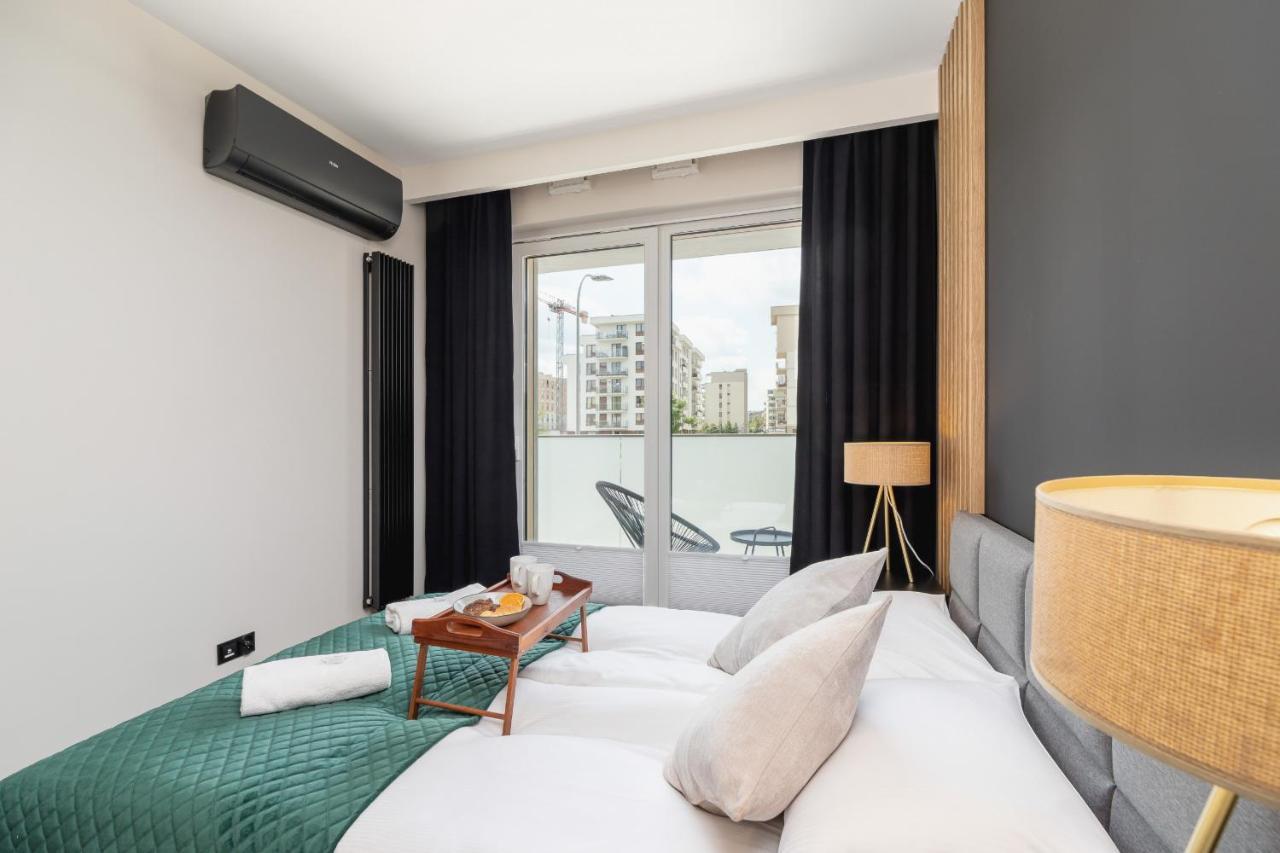 Solaris Park Apartment Tauron Arena By Renters Prestige Krakow Dış mekan fotoğraf